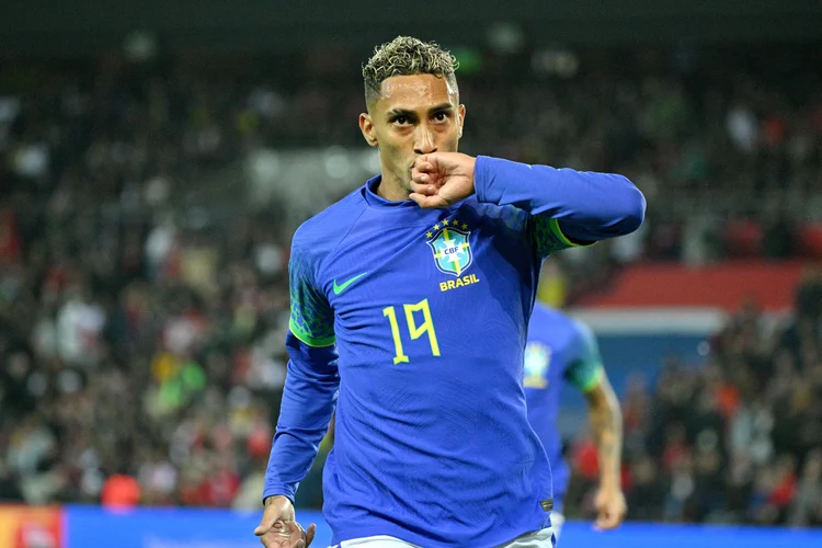 Raphinha: atacante é um dos brasileiros indicados  (Lionel Hahn/Getty Images)