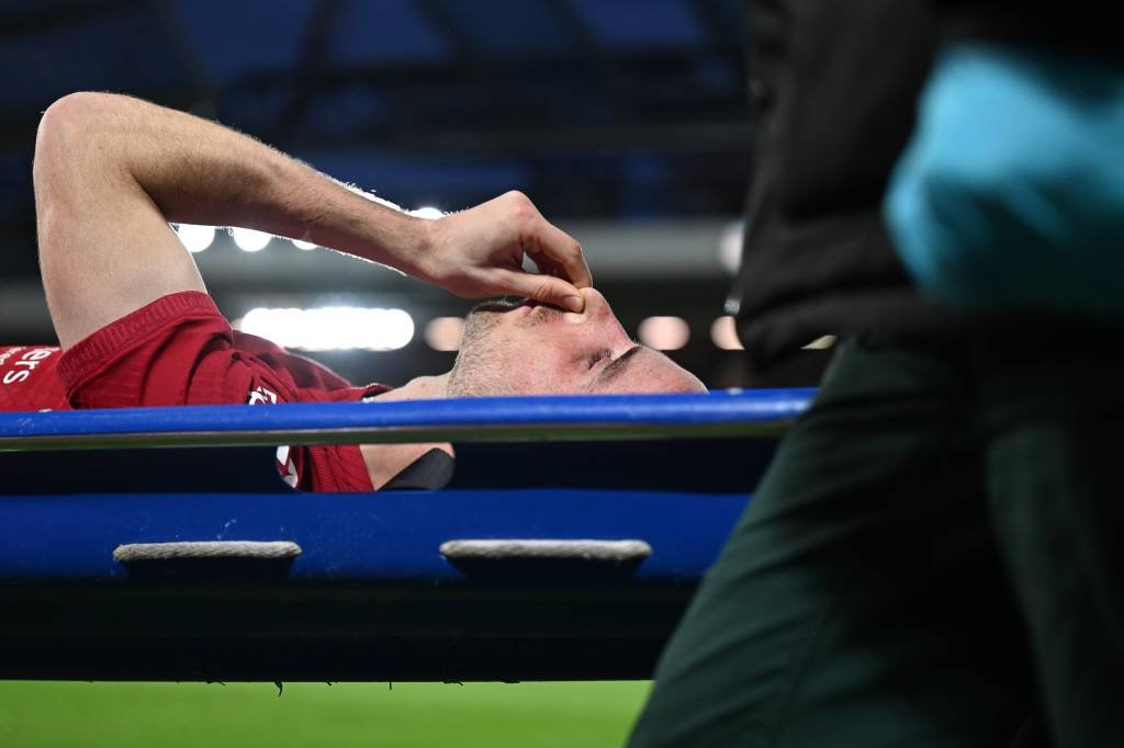 O jogador se machucou no último domingo, 16, na partida contra o Manchester City válido pela Premier League (Liverpool FC/Getty Images)