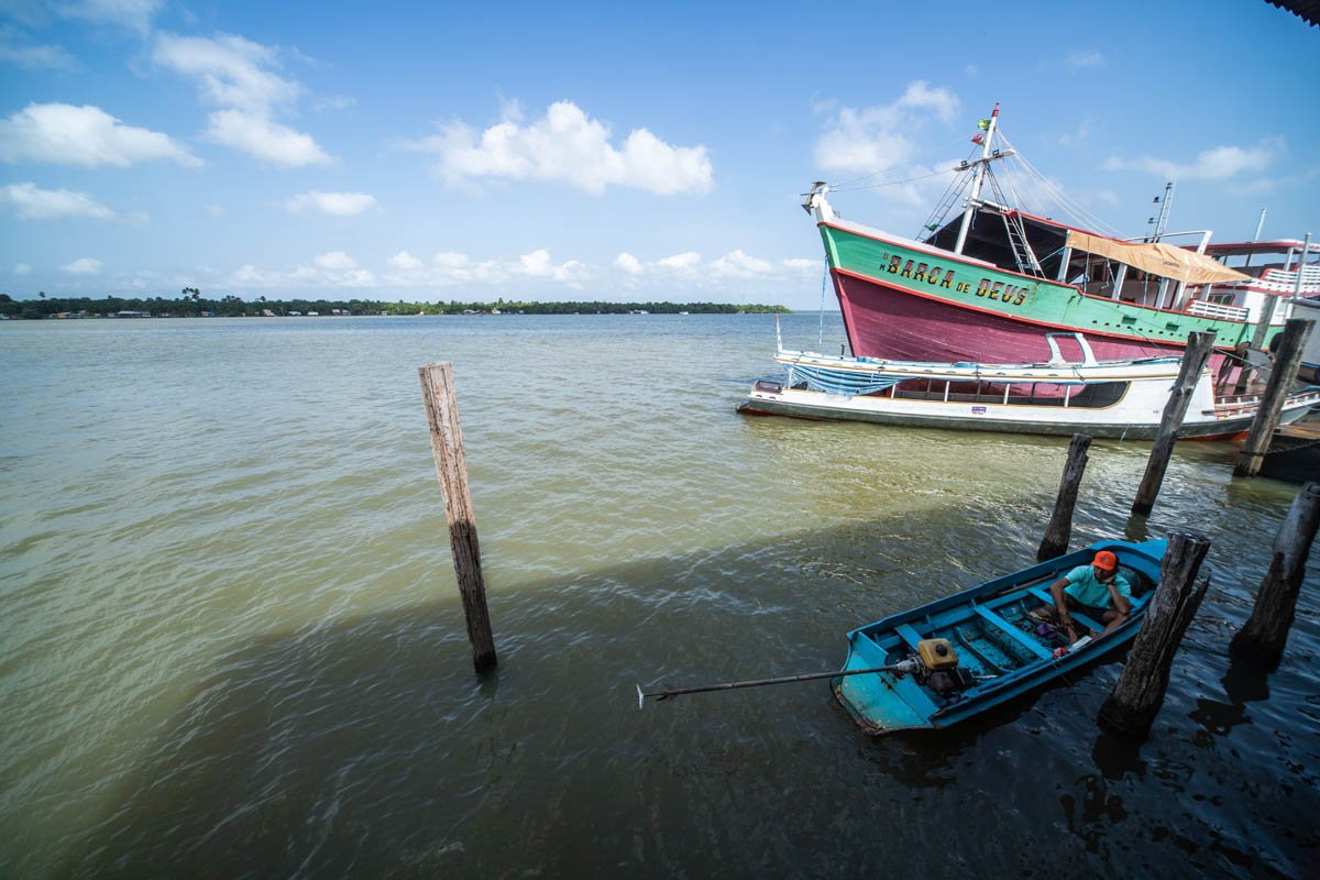 Abaetuba no Pará - Amazonia - barcos - ribeirinhos - ribeirinhas - casas

Foto: Leandro Fonseca
data: outubro 2022