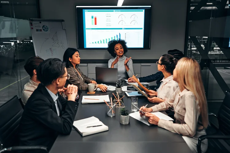 Índice de Igualdade de Gênero 2023 da Bloomberg (ou Gender-Equality Index, GEI) tem 600 participantes (Mulheres Positivas/Reprodução)