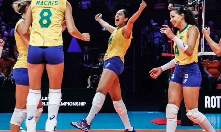 As brasileiras, bicampeãs olímpicas, buscam o título inédito no Mundial (CBV Twitter/Reprodução)