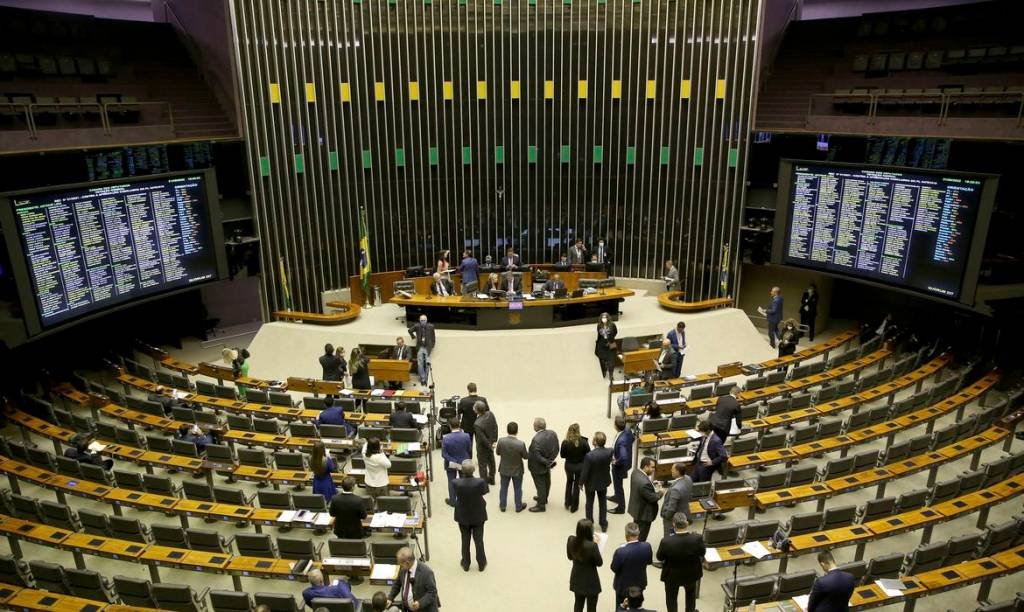 Câmara: parlamentares estão pressionando para que o texto do Ministério da Fazenda  (Wilson Dias/Agência Brasil)