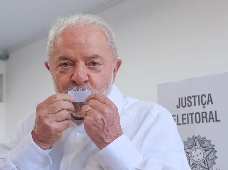 Lula se elegeu pela terceira vez com um arco de alianças ampliado especialmente no segundo turno (Ricardo Stuckert/Divulgação/Divulgação)