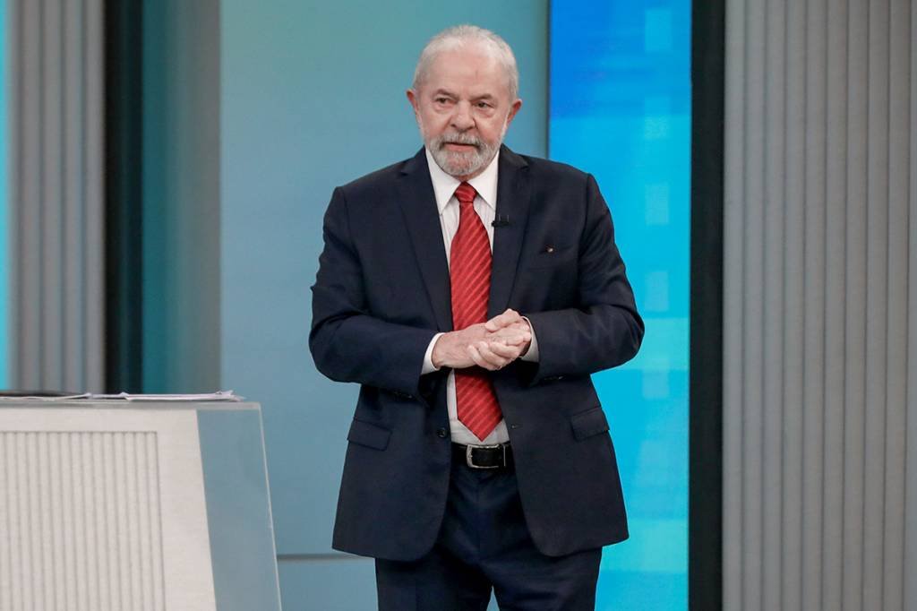 No Le Monde, Lula promete cuidar com Amazônia e 'fazer mais e melhor'