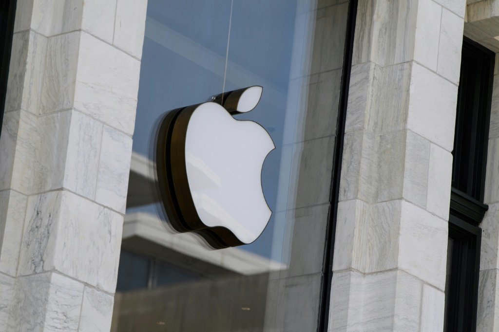 Justiça francesa reduz multa recorde contra Apple em 728 milhões de euros