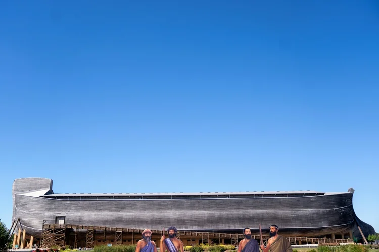 Parte externa do sítio criacionista Encontro com a Arca, em Williamstown, Kentucky, em 30 de setembro de 2022 (AFP/AFP Photo)
