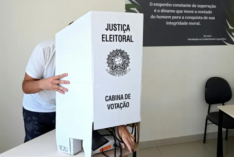 Urna eleitoral (Anna PELEGRI/AFP)