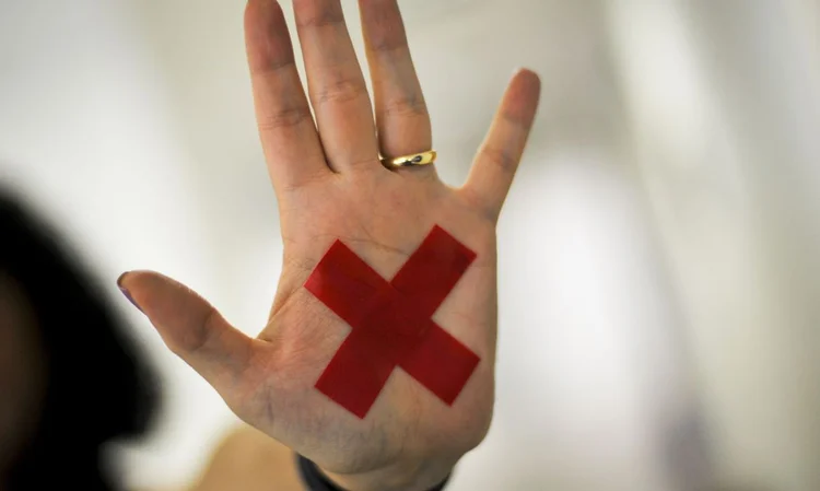 Violência contra a mulher: benefício será concedido independentemente da concessão de outros benefícios sociais, como o Bolsa Família (Marcello Casal Jr./Agência Brasil)