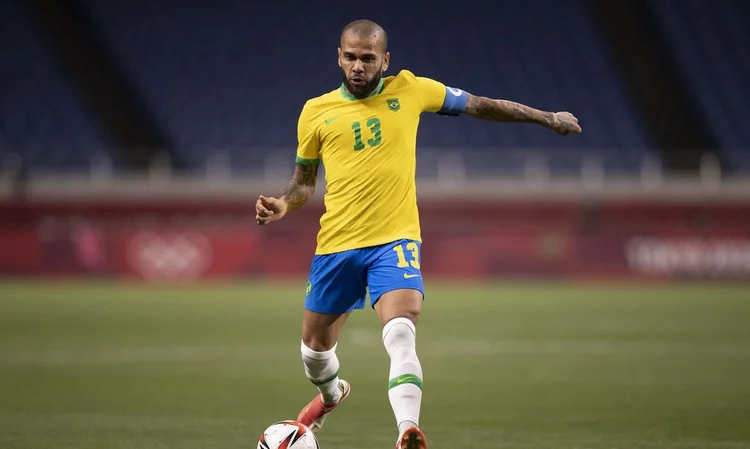 Convocação de Daniel Alves faz comentaristas desconfiarem da seleção (Lucas Figueiredo/CBF/Divulgação)