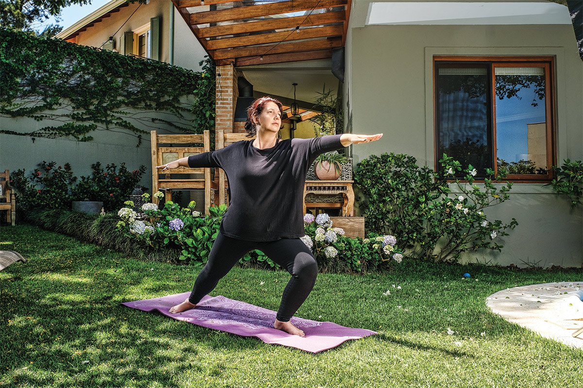 Yoga de duas pessoas: conheça a prática e aproveite os benefícios – Fleurity
