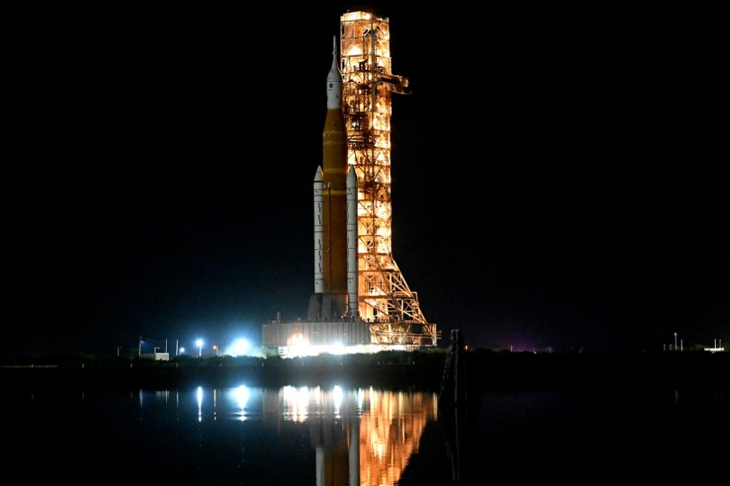 Foguete SLS da Nasa: missão Artemis 1 à Lua em 27 de setembro de 2022 no Centro Espacial Kennedy. (AFP/AFP)