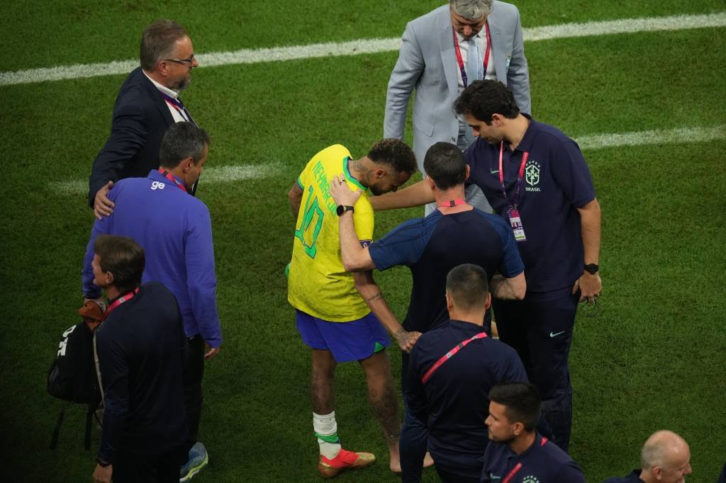 Neymar pode perder a Copa? Por que a lesão no tornozelo é preocupante