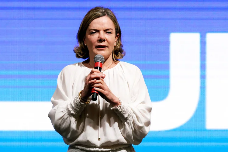 Gleisi Hoffmann: antagonista do ministro Fernando Haddad (Fazenda) no debate econômico, ela reiterou que a meta a ser perseguida seja de crescimento econômico, não de déficit zero (Alexandre Schneider/Getty Images)