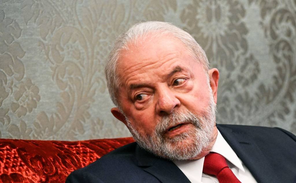 Presidente eleito Lula conversa com o presidente russo Putin