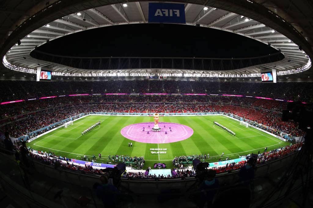 As principais partidas de futebol do Brasil e do mundo; horários e onde  assistir ao vivo