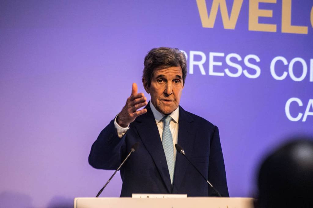 COP28: em Dubai, Kerry leva a ideia dos créditos de carbono como "nova e ousada" (Leandro Fonseca/Exame)