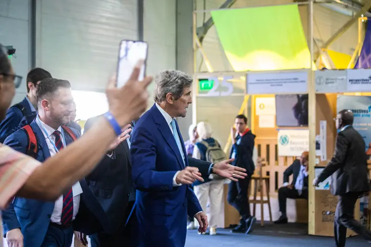 John Kerry, Enviado Presidencial Especial para o Clima dos Estados Unidos - na COP27 - Sharm El Sheikh /Egito - 2022 -  UNFCCC 

Foto: Leandro Fonseca
Data: 11 / 2022 (Leandro Fonseca/Exame)