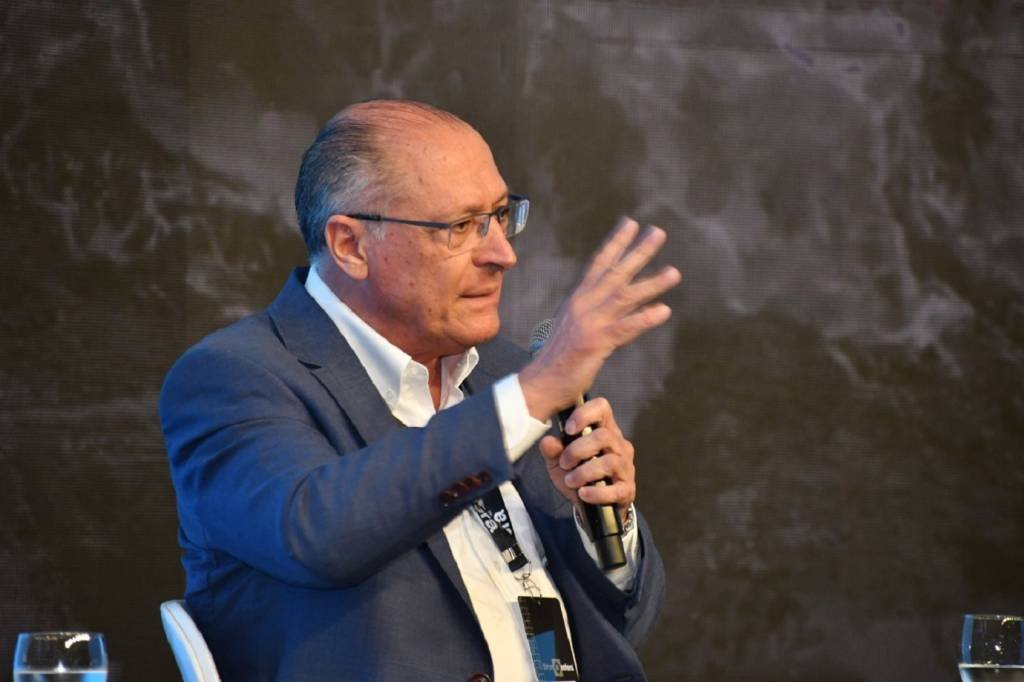 Alckmin diz que anúncio do novo Ministro da Fazenda "está perto"