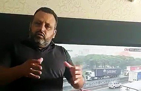 Líder caminhoneiro sobre bloqueios: 'Não estamos fazendo atos antidemocráticos'