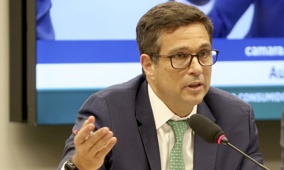 "Nenhum Banco Central quer ter juros altos, queremos reduzir juros", diz Campos Neto