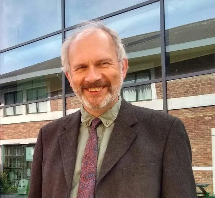 Esta foto sem data divulgada pelo Observatório Europeu do Sul (ESO) em 28 de setembro de 2022 mostra o astrônomo britânico Thomas Richard Marsh (AFP/AFP Photo)