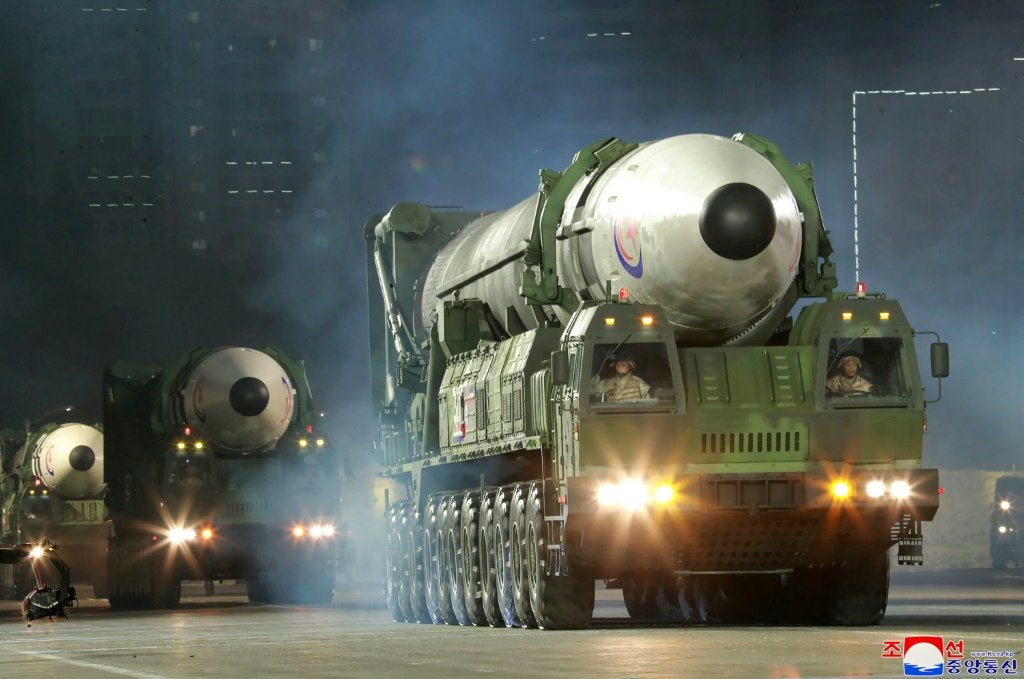 Coreia do Norte dispara míssil intercontinental