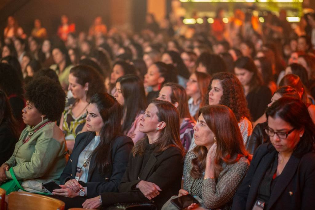 Evolução para quem? Enquanto blockchain vira pauta, mulheres ainda recebem menos que homens