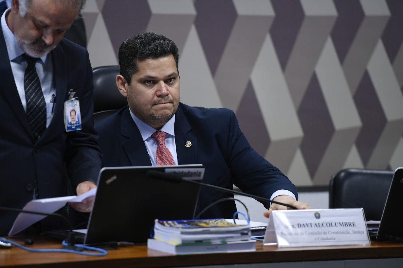 Após cancelamento inesperado, CCJ do Senado vota Reforma Tributária nesta quarta