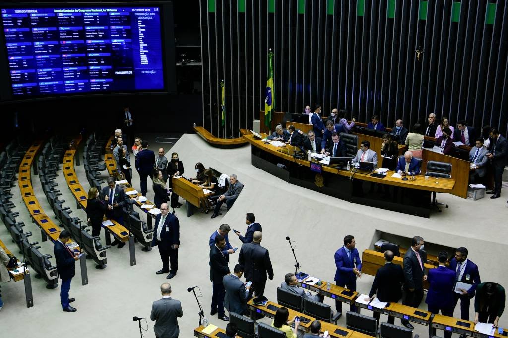 Congresso cancela sessão que analisaria vetos de Lula; deputados pedem  reunião com Haddad - Tribuna do Agreste – o portal de Arapiraca e região