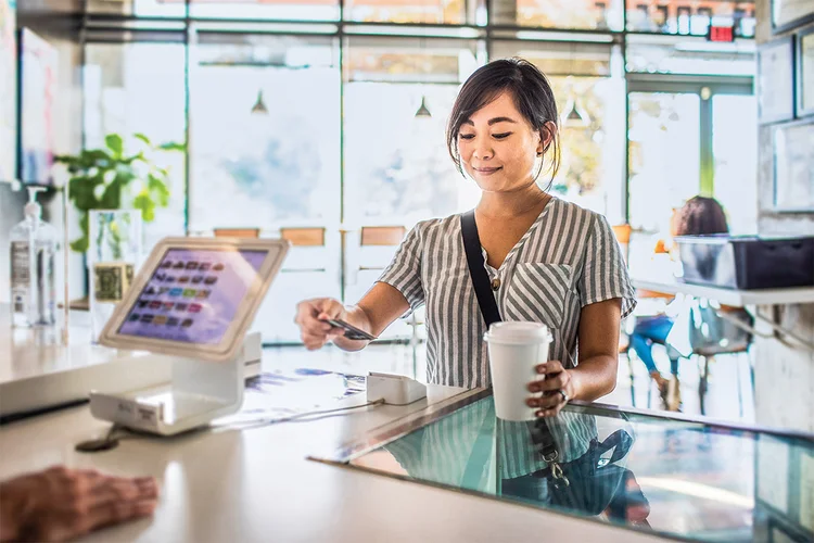 Pagamentos digitais: hábitos econômicos coletados via censos podem validar investidas em novas tecnologias. (MoMo Productions/Getty Images)