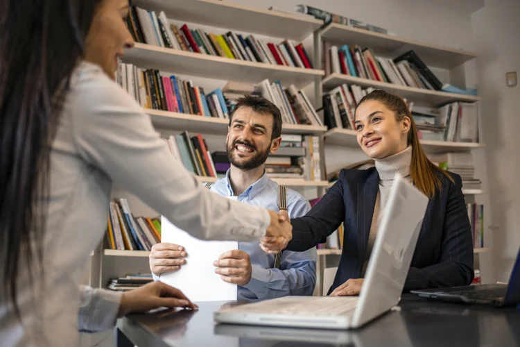 Há quatro tipos de ambiente de trabalho (ljubaphoto/Getty Images)