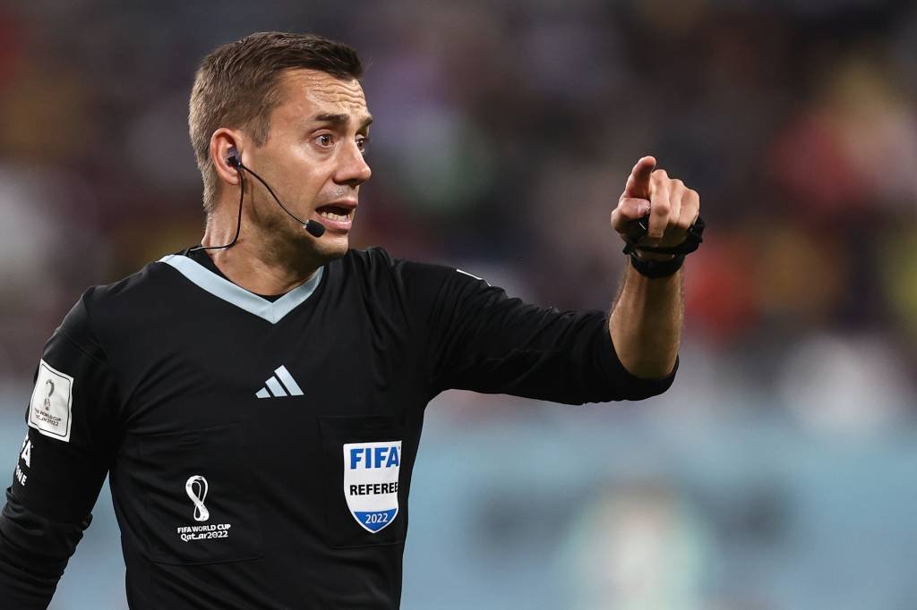 Arbitragem da final da UCL será francesa, Clement Turpin apita o jogo