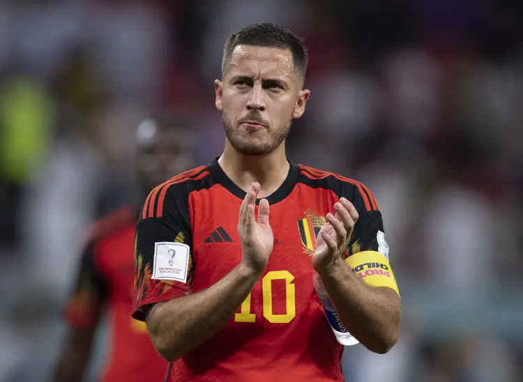 DOHA, QATAR - DECEMBER 01: Eden Hazard of Belgium applauds fans looking dejected during the FIFA World Cup Qatar 2022 Group F match between Croatia and Belgium at Ahmad Bin Ali Stadium on December 1, 2022 in Doha, Qatar. (Photo by Visionhaus/Getty Images) (Visionhaus/Getty Images)