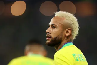 Neymar foi vendido ao Barcelona por € 88,4 milhões em 2013, maior venda da história do futebol brasileiro (Francois Nel/Getty Images)