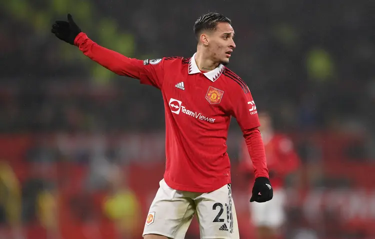 MANCHESTER, ENGLAND - DECEMBER 27: Manchester United player Antony in action during the Premier League match between Manchester United and Nottingham Forest at Old Trafford on December 27, 2022 in Manchester, England. (Photo by Stu Forster/Getty Images) (Stu Forster/Getty Images)