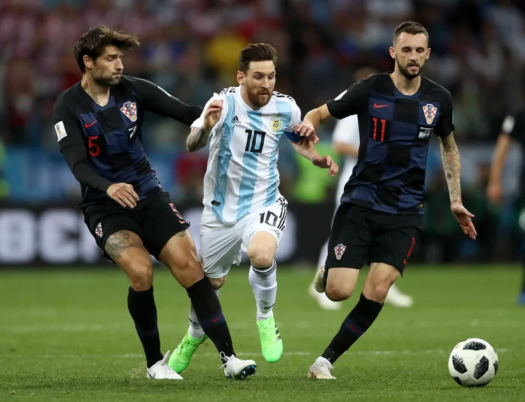 Argentina's Lionel Messi (centre) in action with Croatia's Vedran Corluka (left) and Marcelo Brozovic Argentina v Croatia - FIFA World Cup 2018 - Group D - Nizhny Novgorod Stadium 21-06-2018 . (Photo by  Tim Goode/PA Images via Getty Images) (Tim Goode/Getty Images)