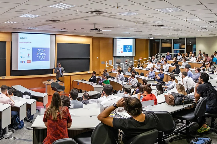 Master in Business Management: pós-graduação flexível tem como foco jovens profissionais (Insper/Divulgação)