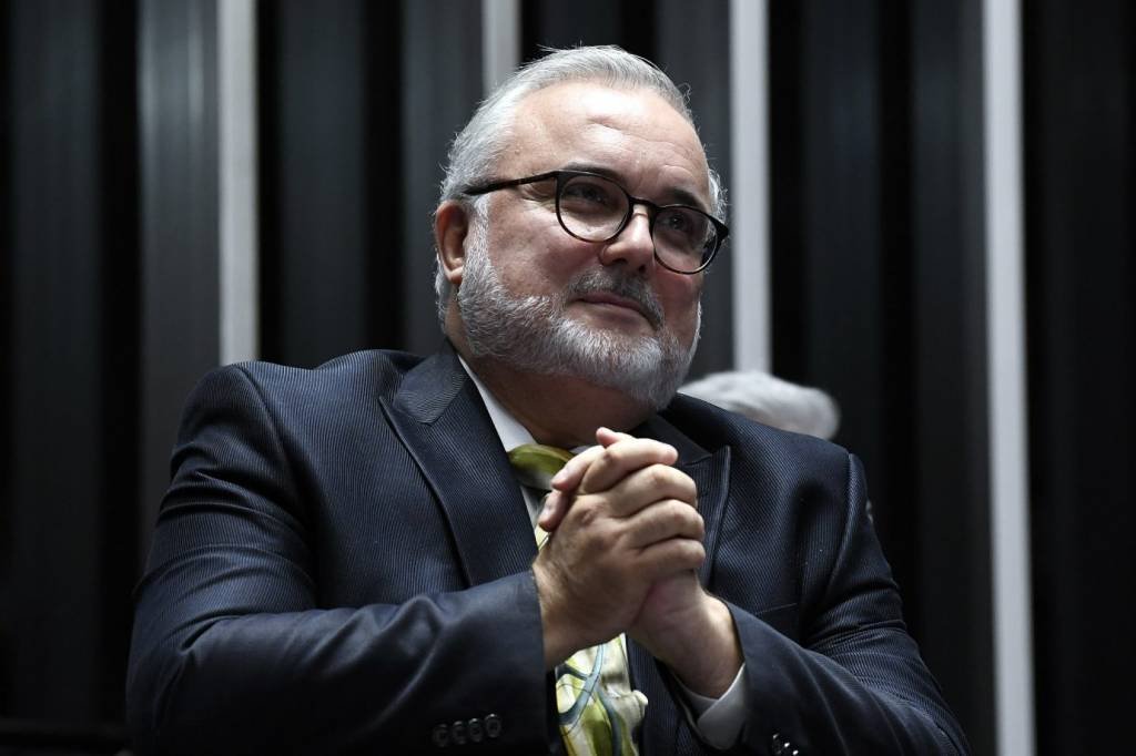 'Petróleo a US$ 100 é uma barreira psicológica importante', diz presidente da Petrobras