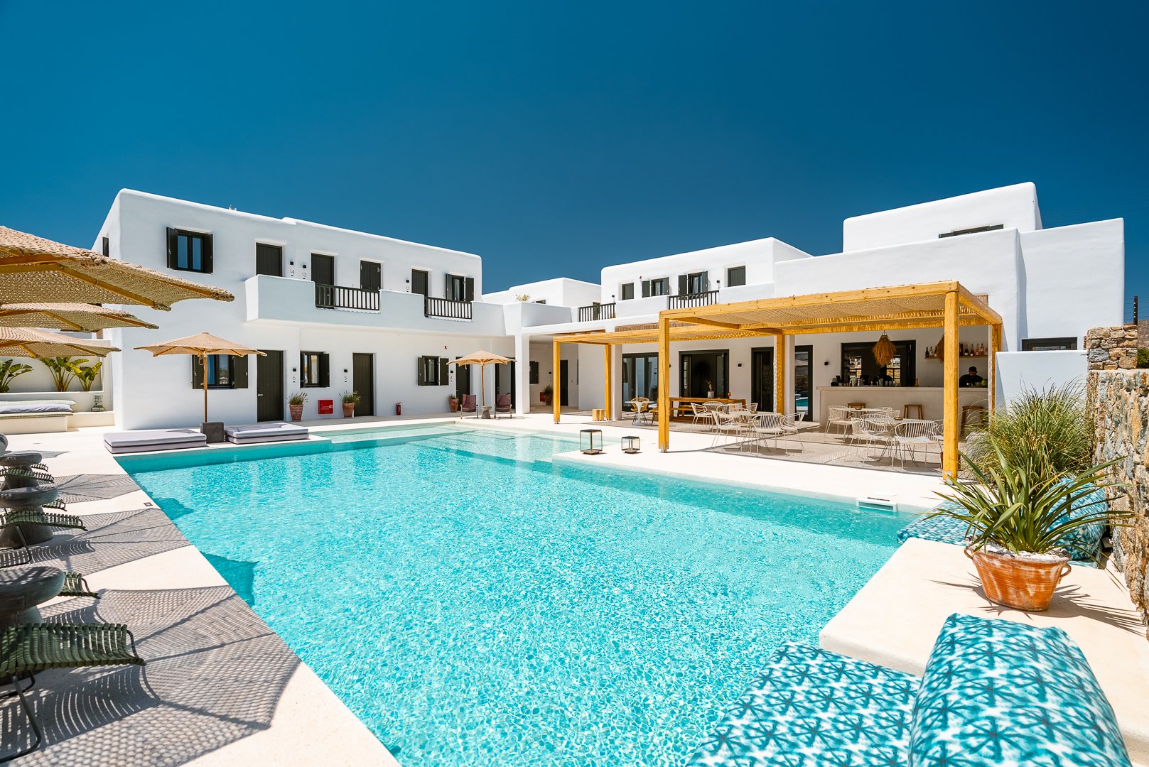 Koukoumi-Vegan-Boutique-Hotel-1