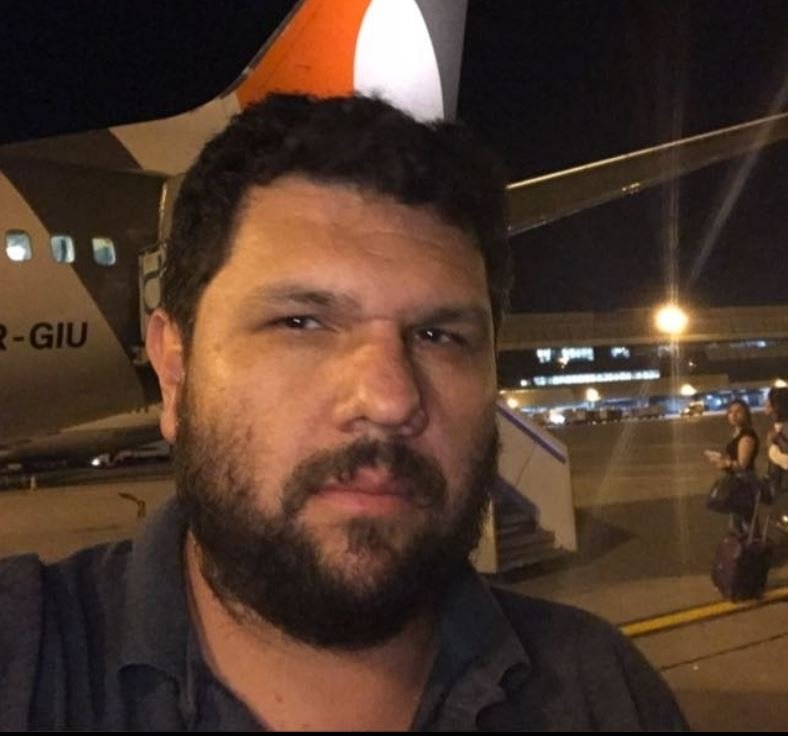 Alexandre de Moraes determina à PF prisão de blogueiro Oswaldo Eustáquio
