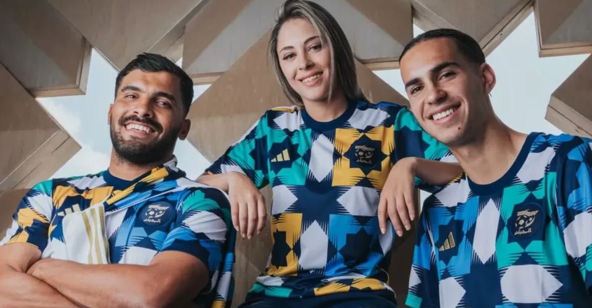 Camiseta da Adidas que causou polêmica entre os marroquinos