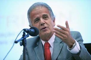 Moraes dispensa Múcio de depor como testemunha em ação da trama golpista