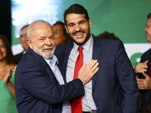 Imagem referente à matéria: Favorito ao STF, Jorge Messias participa de encontro de Lula com evangélicos