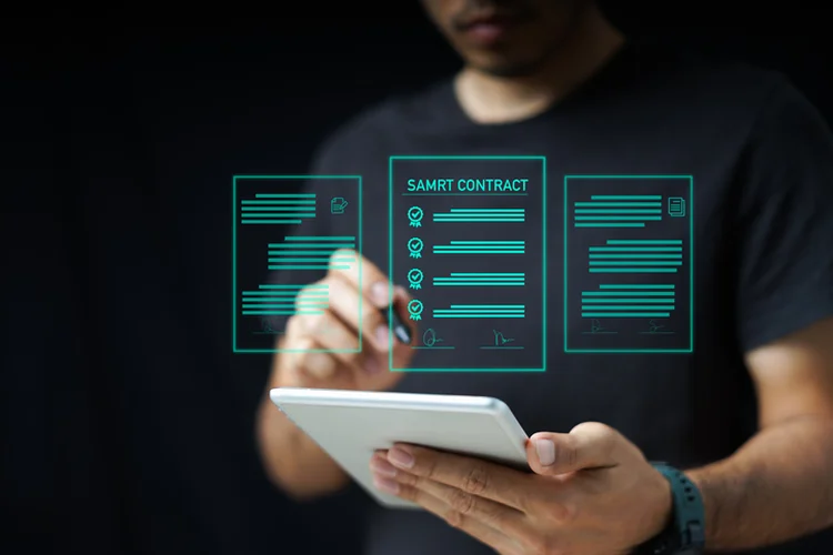 Smart contracts, concepts for e-signatures, remote collaboration business. (Getty/Getty Images)