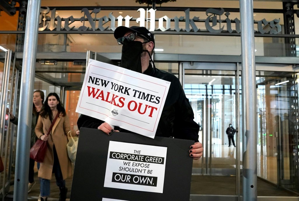 Funcionários do 'New York Times' fazem greve por aumento salarial