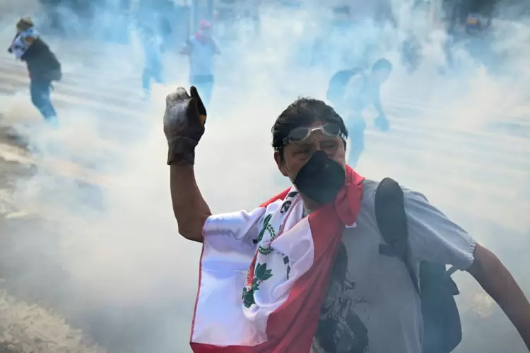 Protesto no Peru: manifestações voltam após festas de fim de ano (AFP/Reprodução)