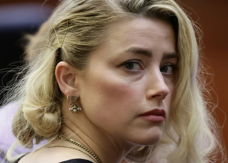 Atriz Amber Heard no tribunal em Fairfax Virgínia em 1º de junho de 2022 (AFP/AFP)