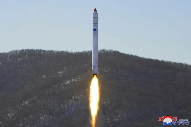 Imagem de lançamento de míssil na Coreia do Norte em 18 de dezembro de 2022 (AFP/AFP Photo)