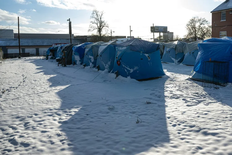 Barracas para desabrigados em Louisville, Kentucky (AFP/AFP)