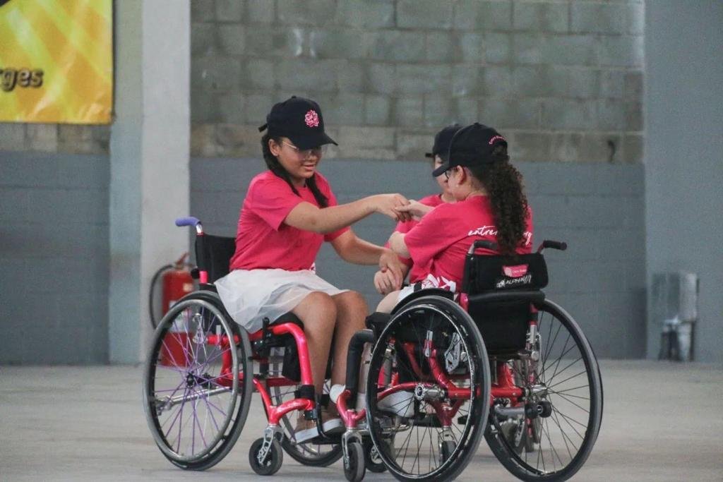 21_Bailarinas_cadeirasdoadas